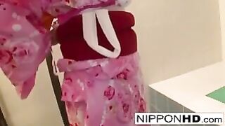 Japanese Girls: Japanese chick receives fucked and creampied