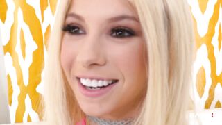 15 Seconds: Kenzie Reeves - Kenzie Reeves Gives A Smack Of Her Adorable Asshole