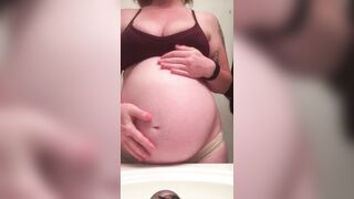 Homemade Preggo: Milky preggo breasts are meant to be played with