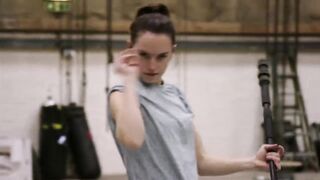 Daisy Ridley wants YOU to join the Jedi Order - Pretty Girls