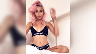 Nice-looking Gals: Hypebae