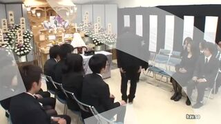 A very, very emotional funeral - Funny JAV