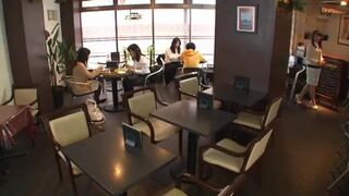 2 coworkers enjoy lunch together - Funny JAV