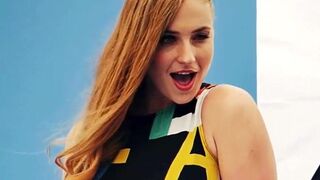 Sophie turner - when she see’s you - The Best Celebrities