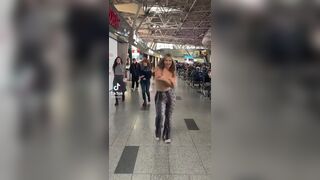 Shaking her ass in Public - Girls In Flare Pants