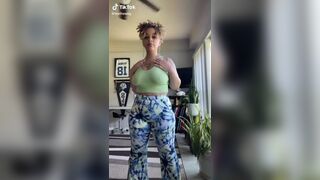 thicc - Girls In Flare Pants