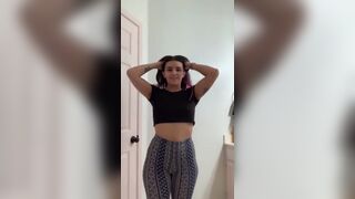 Just jiggling - Girls In Flare Pants
