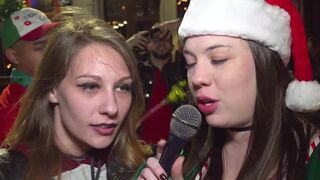 Hot reporter having fun with hot girls - Girls Kissing