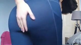 Post gym booty is the best booty - Girls In Yoga Pants