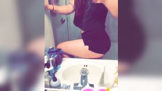 Mirror Selfie - Snapchat