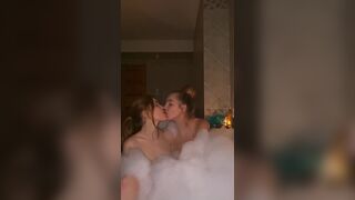 2 Girls In A Bubble Bath - Girls Showering