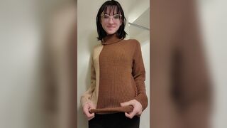 let me show you what's under my sweater - Girls with Glasses