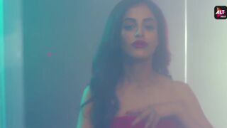 Priya banerjee - Nude scene in Bekaaboo S1 on ALTBalaji - Glam Actress