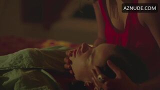 Sayani gupta × Kalki Koechlin sex scene in Margarita with a straw