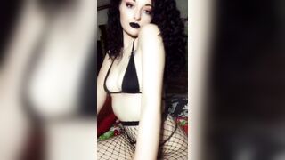 Anyone need a lil goth girl in their life????? - Nudes