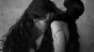 Nudity Reviews: Natalia de Molina and Greta Fernandez in Elisa and Marcela