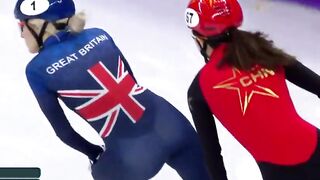 Chinese skater couldn't resist with Elise Christie in front of her. - Olympic Games