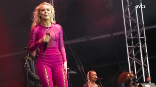 Zara Larsson - On Stage