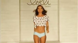 daniela Lopez shaking her booty on the runway