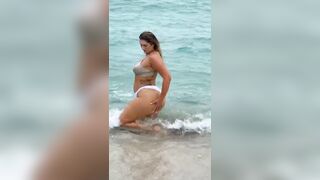 Phat Ass White Girls: beach pleasure