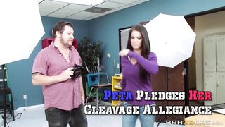 peta Pledges Her Cleavage Allegiance - porninaminute