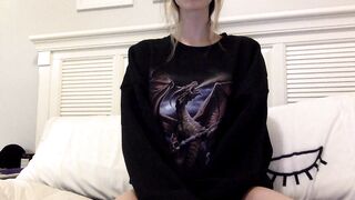 for some reason the dragon on my sweatshirt only has 2 arms and no legs - Petite Gone Wild