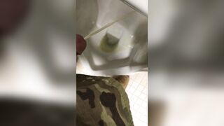 Pissing: A short break fro work